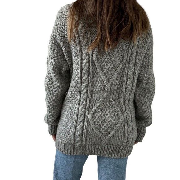 Vintage Mens Ecuadorian Hand Knit Gray Cable Knit Fisherman Chunky Cardigan Sz L - Picture 4 of 5